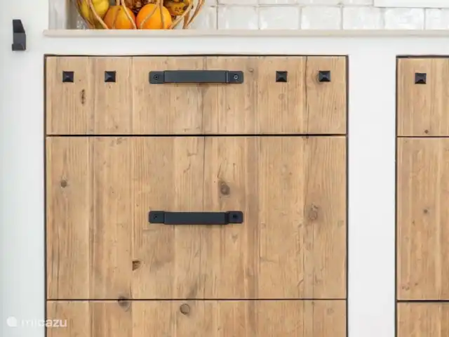 Villa Mero - Benissa Costa | Moraira | Espagne, Costa Blanca, Benissa - villa Villa Mero, détails de la coupe de fruits dans la cuisine d’Ibicenco.
Visitez les marchés confortables pour de jolis bibelots ou de délicieux fruits.
