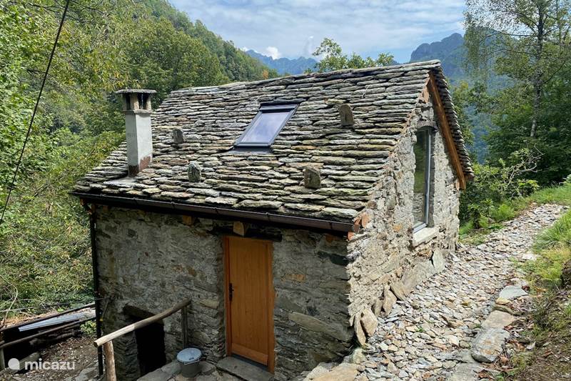 Vakantiehuis Italië, Piëmont, Cravagliana Tiny House Mountain Cabin Valsesia Nel Bosco