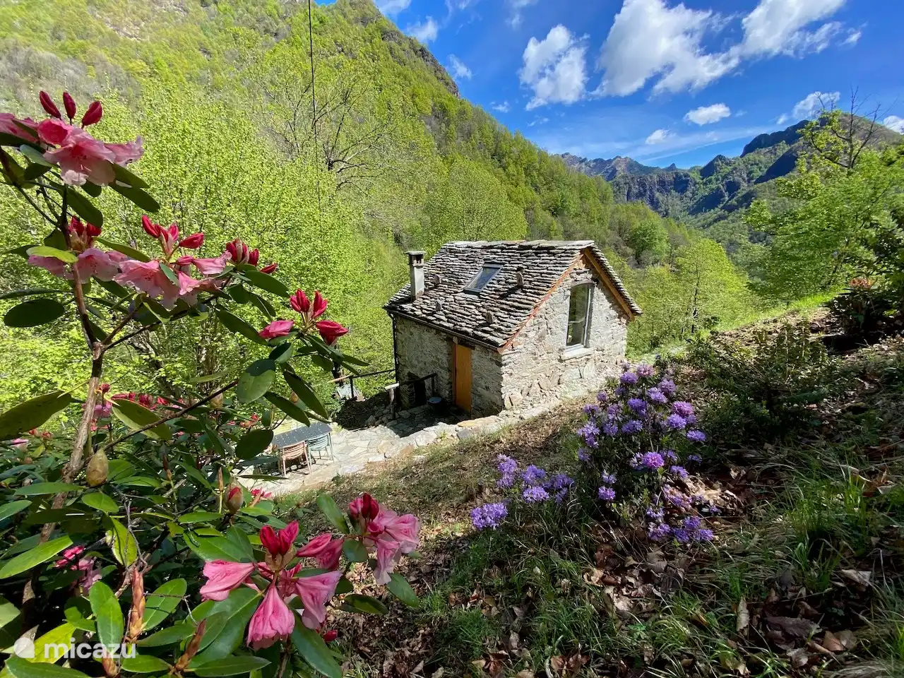 casa pequeña  en Piamonte, Italia – Cabaña de Montaña Valsesia Nel Bosco