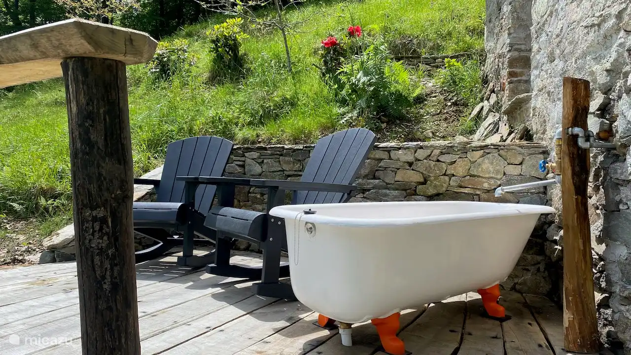 Desde la bañera se puede disfrutar de la hermosa vista.