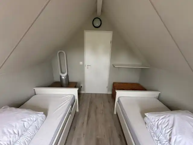 Château Cazaleres Villa 91 | France, Ariège, Daumazan-sur-Arize - maison de vacances Chambre 3 avec volet et ventilateur Dyson