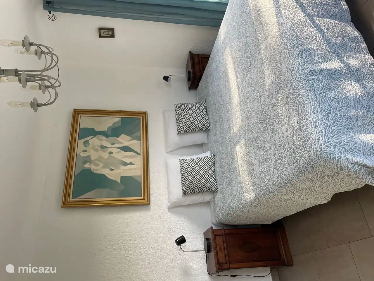 Schlafzimmer 2 mit Ausgang zur Terrasse 