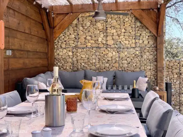 La Petite Villa Amarilla en Francia, Costa Azul, Grimaud - casa vacacional casa de la piscina