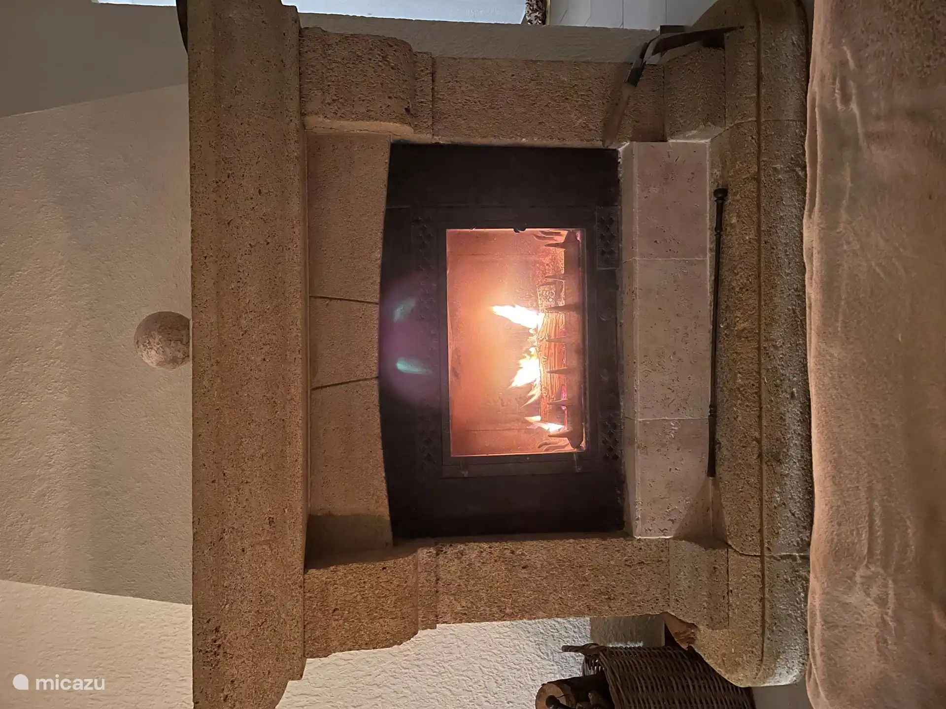 Kaminfeuer im Winter