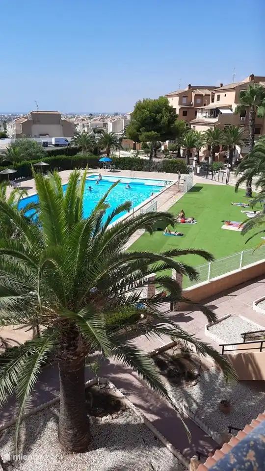 Lovely large swimming pool with separate children's pool and large sunbathing area and showers. There is also a toilet at the pool