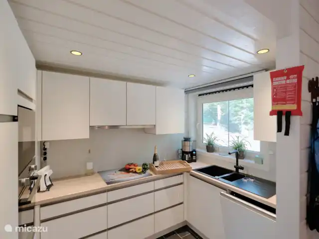 Chalet D'un Ami en Bélgica, Ardenas, Heure - chalet cocina