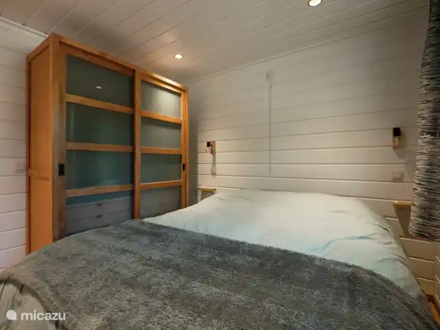 Chalet D'un Ami en Bélgica, Ardenas, Heure - chalet Dormitorio