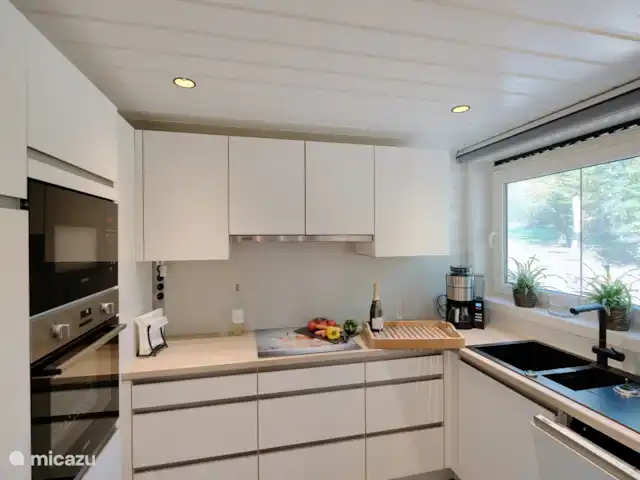 Chalet D'un Ami en Bélgica, Ardenas, Heure - chalet cocina