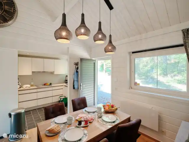 Chalet D'un Ami en Bélgica, Ardenas, Heure - chalet Viviendo