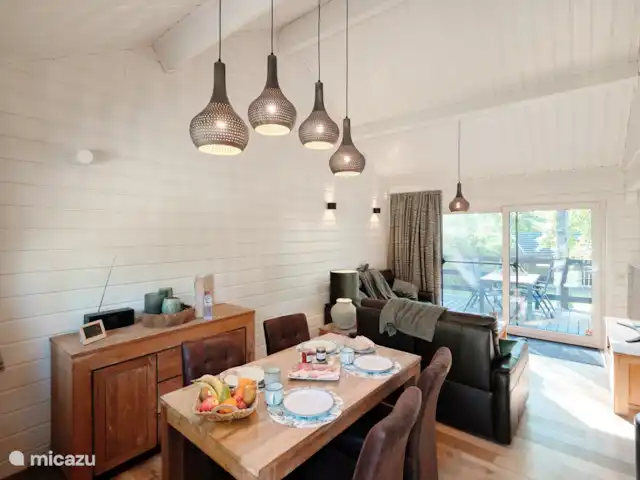 Chalet D'un Ami en Bélgica, Ardenas, Heure - chalet Viviendo