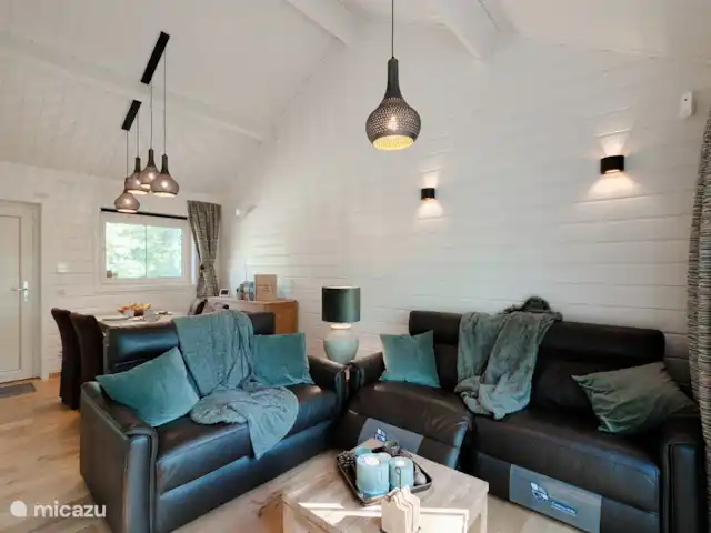 Chalet D'un Ami en Bélgica, Ardenas, Heure - chalet Viviendo