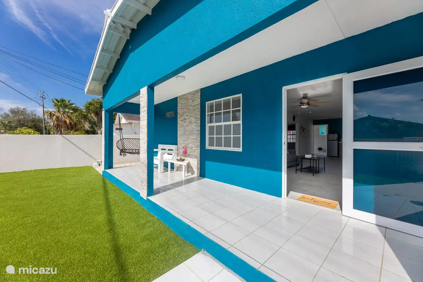 Front view of Casa Paultje