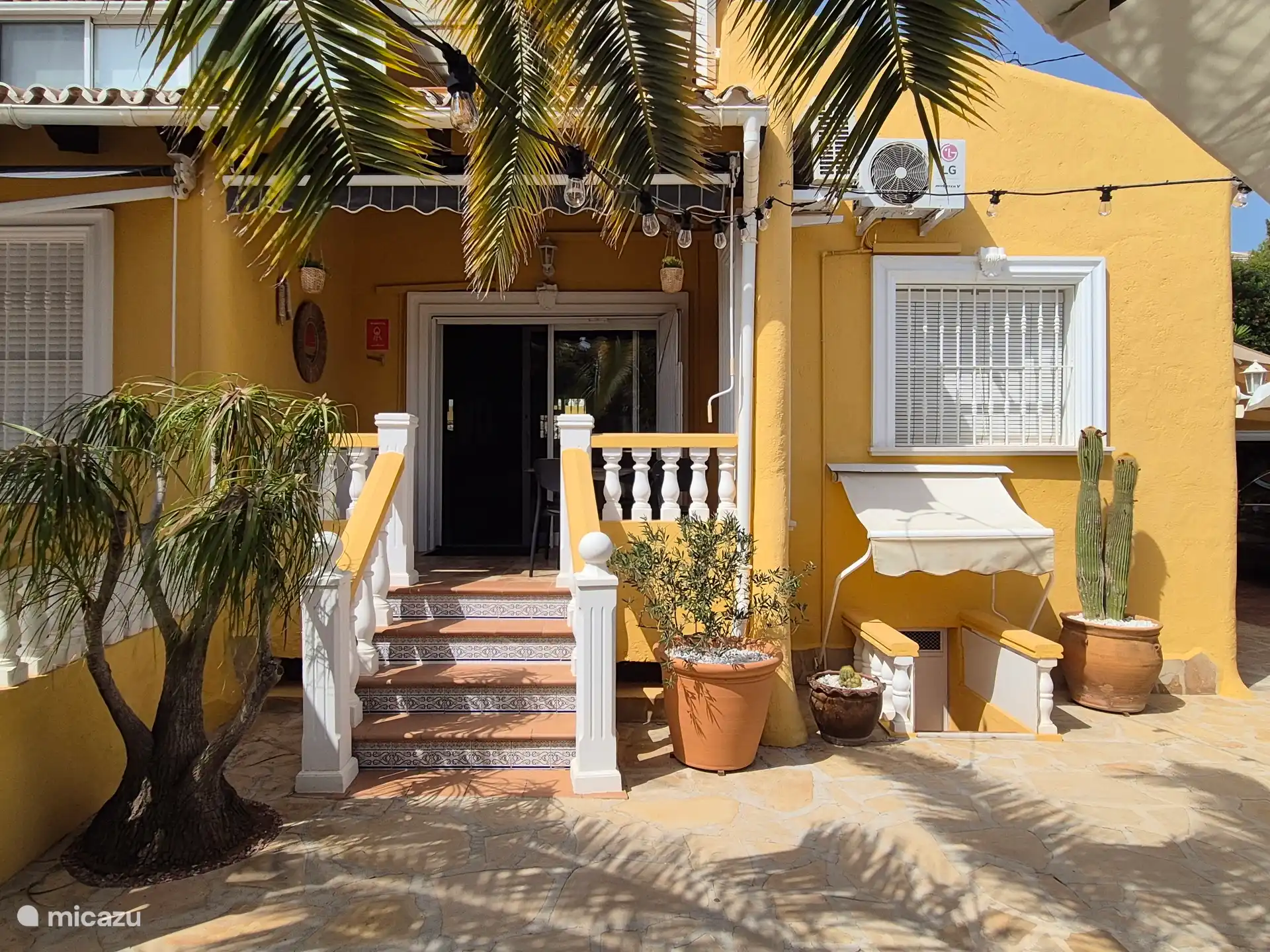 Entrance holiday home