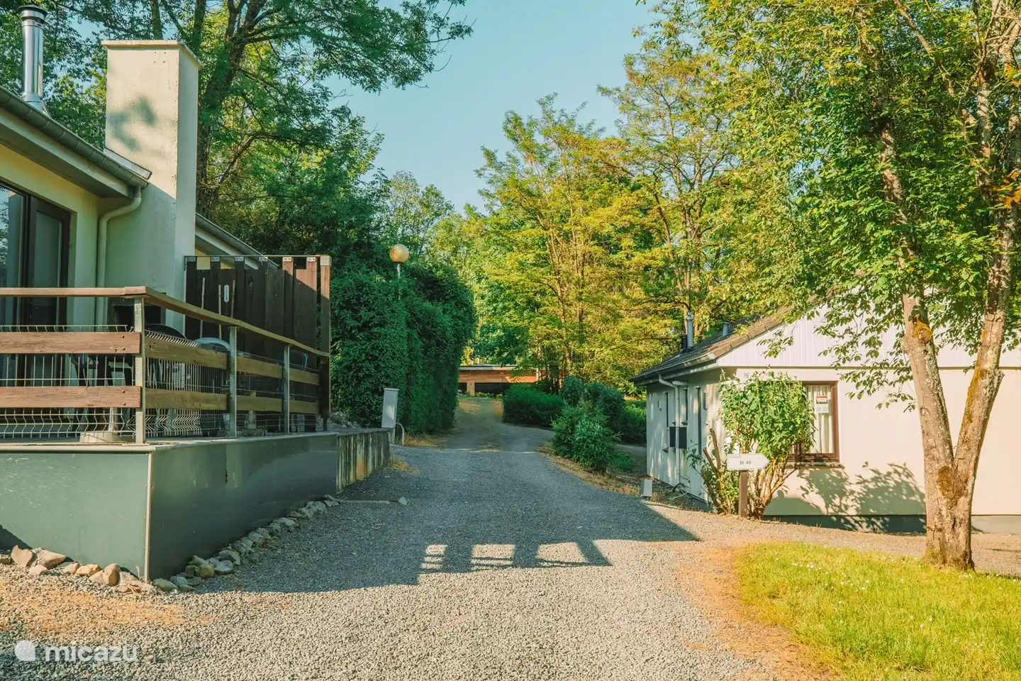 Road to the bungalow