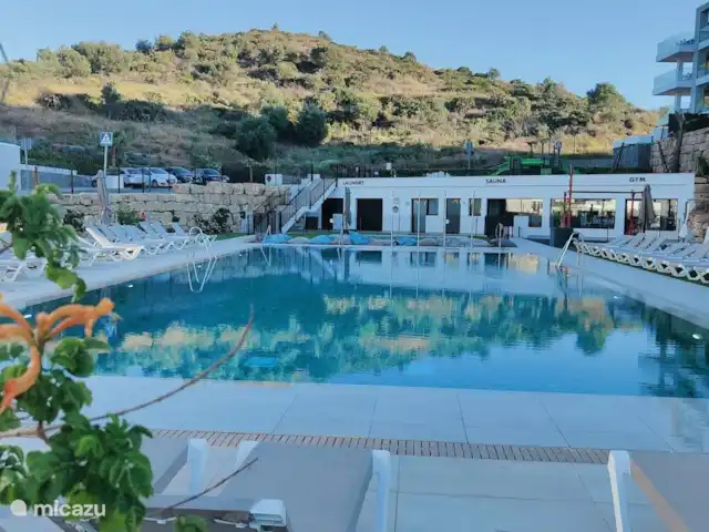 Luxe appartement met groot balkon huren in Spanje, Costa del Sol, Mijas Costa - appartement zwembad Hacienda el Sueno