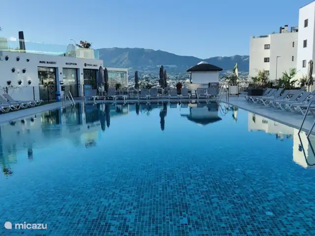 Luxe appartement met groot balkon huren in Spanje, Costa del Sol, Mijas Costa - appartement zwembad Hacienda el Sueno