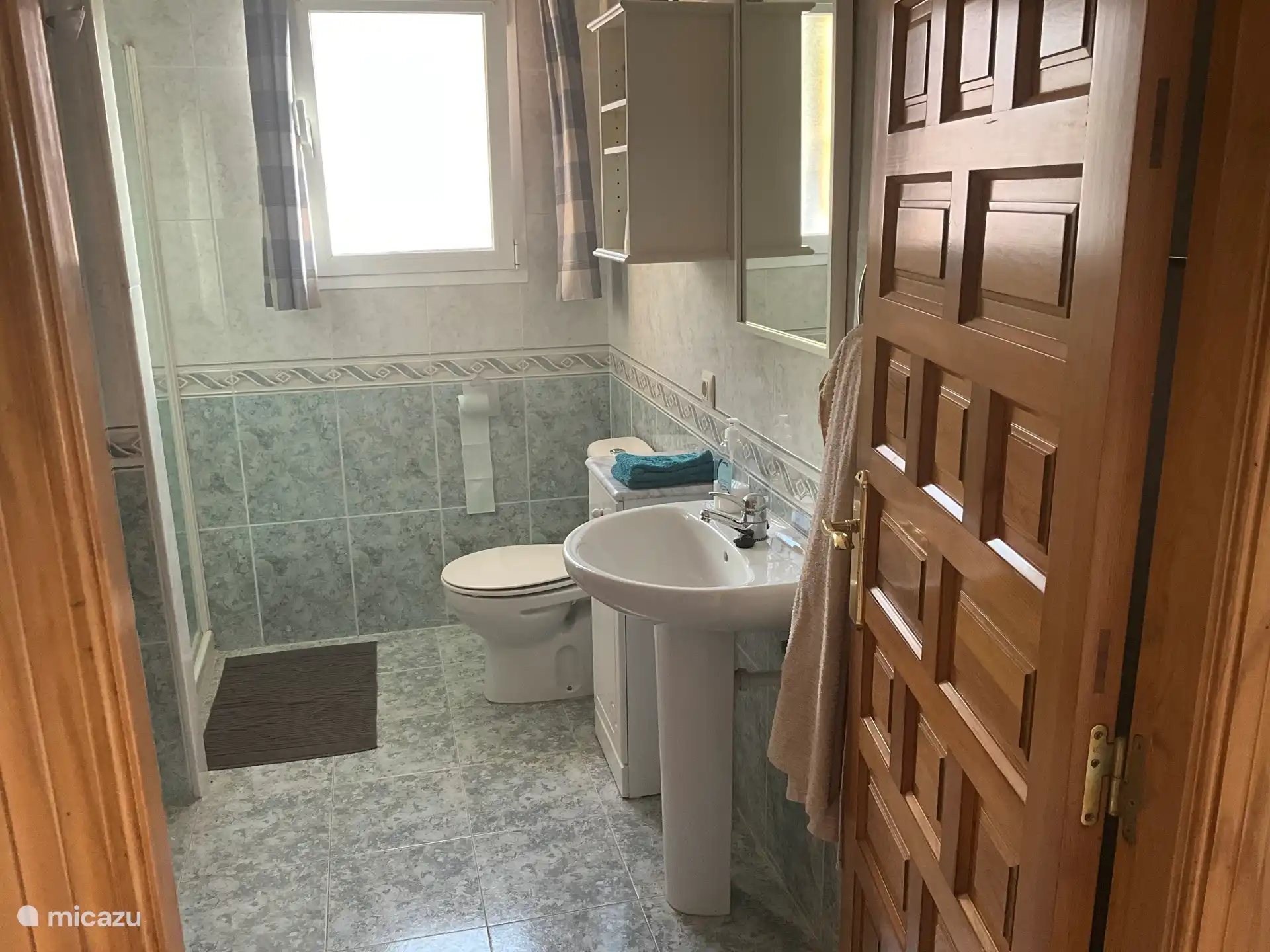Baño con ducha