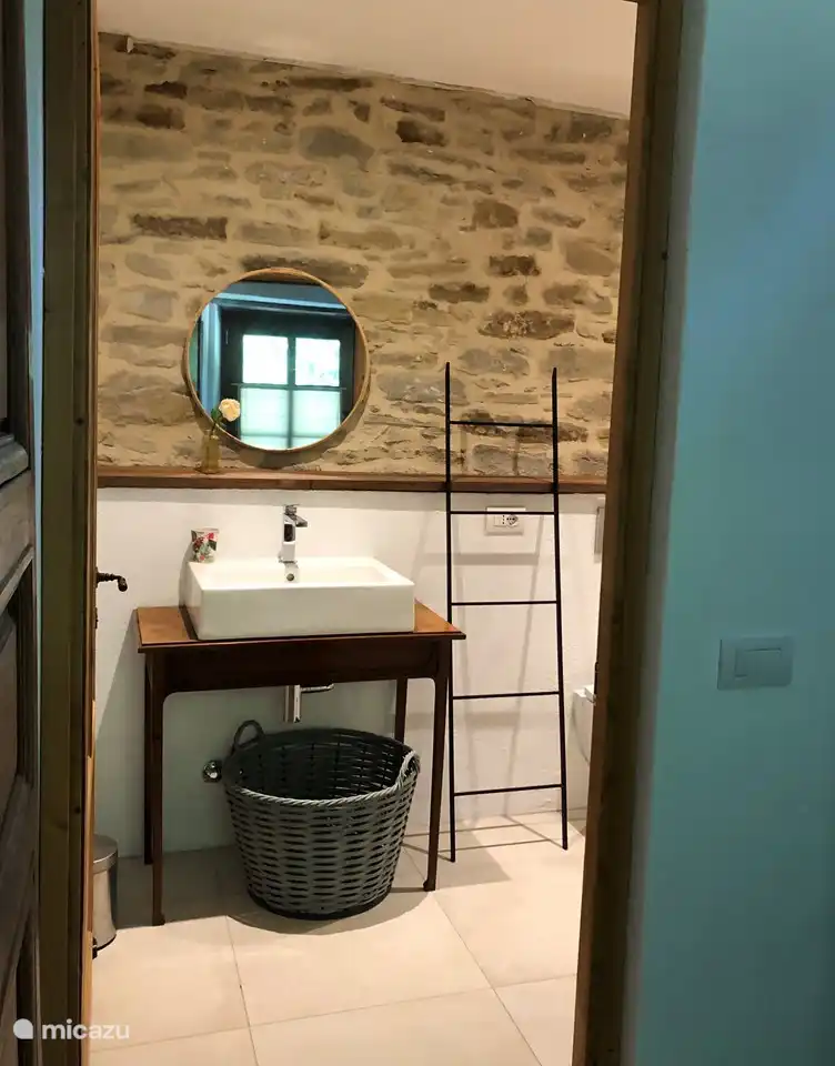 Badezimmer im Erdgeschoss.