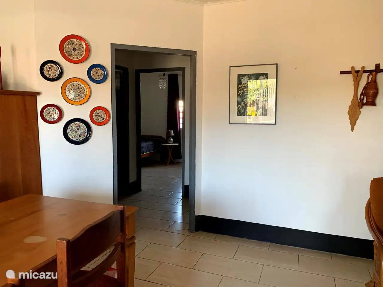 Hall towards bathroom and bedrooms