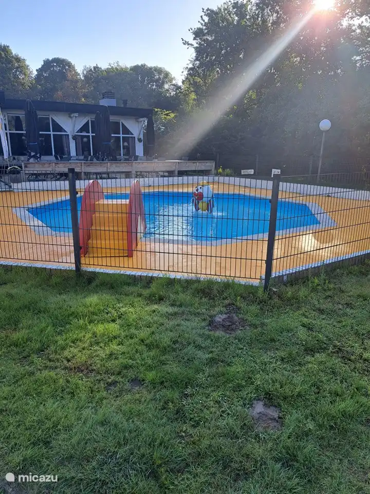 kinderzwembad (gratis)