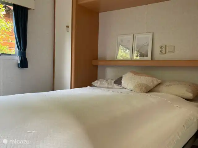 stacaravan huren in Nederland, Overijssel, Rheezerveen – Havik 90 - Camping de Klimberg Slaapkamer