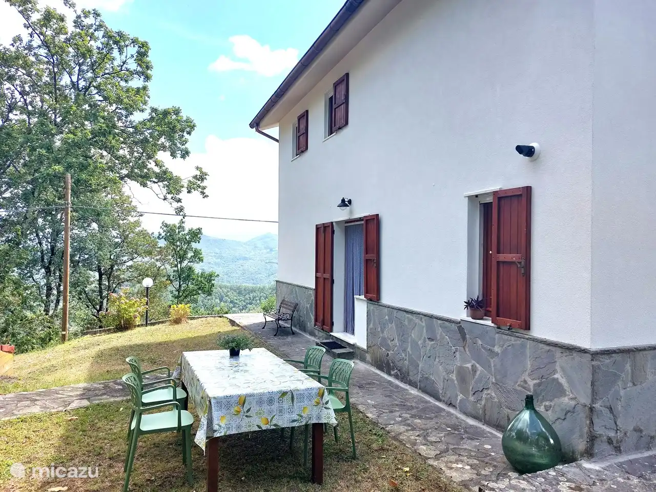 Terrasse à l'arrière