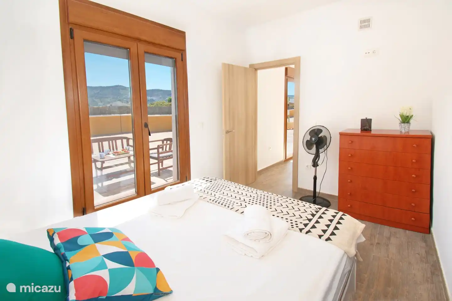 Aufstehen! (aber nicht zu früh) Ein neuer schöner Tag beginnt