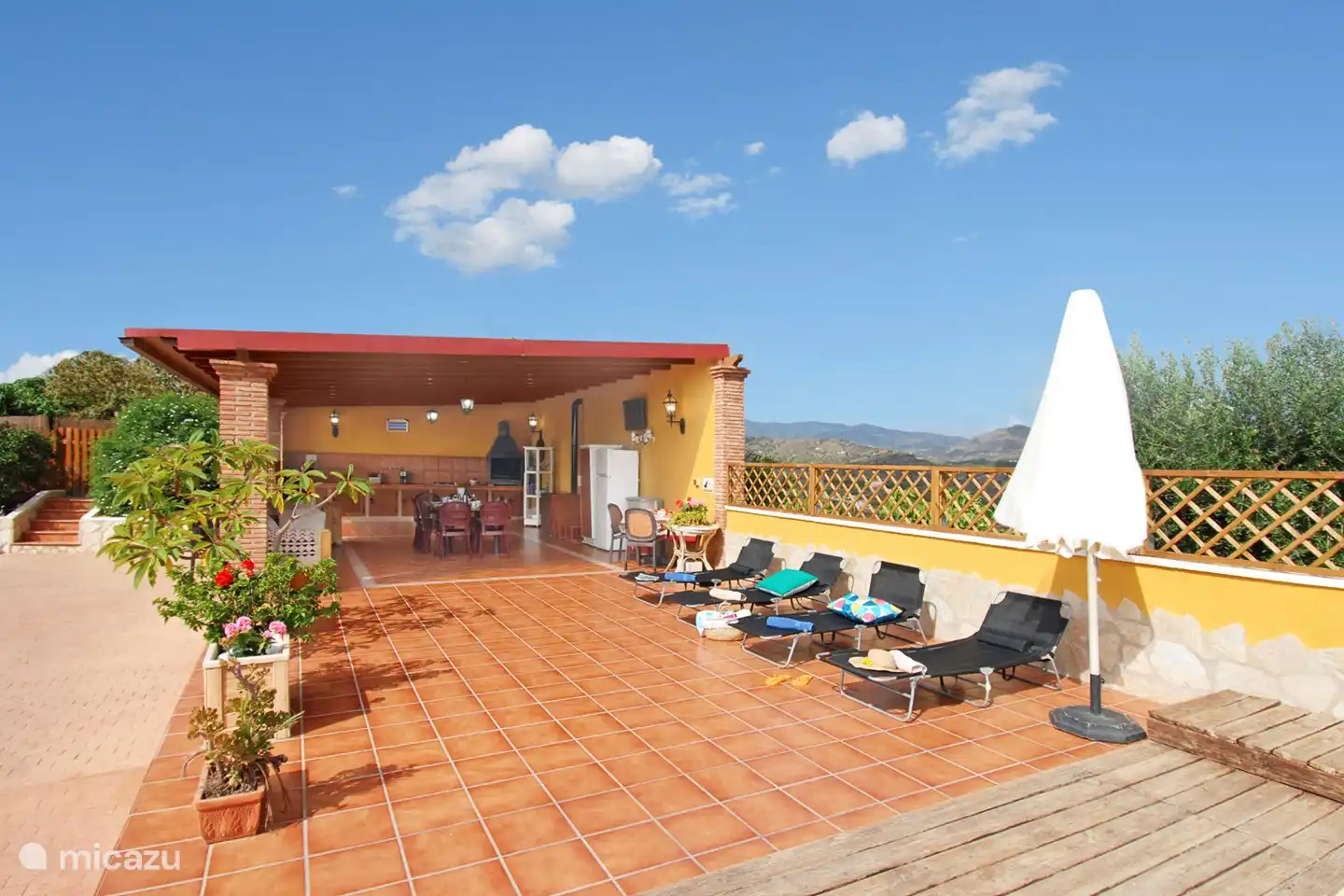 Und nach dem Abendessen ein Nickerchen in der Sonne.