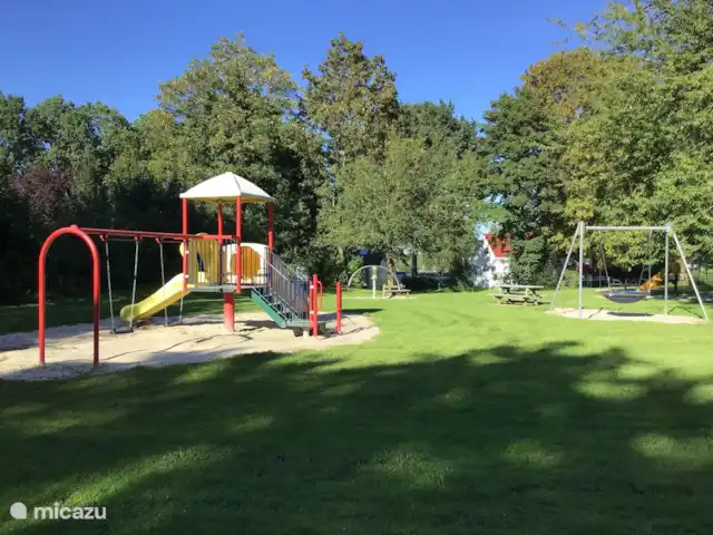 Vakantiehuis ontdek Zuid-Limburg huren in Nederland, Limburg, Simpelveld - vakantiehuis Lekker na het onbijt de duer naar de tuin opnensetten en de kinderen konnen zich in den speeltuin op 100 m abstand amuseren