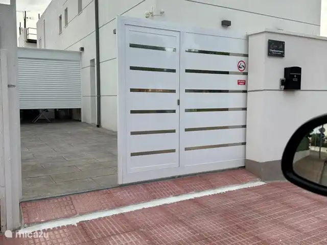 Casa VDK | Espagne, Costa Cálida, Los Alcázares - villa Portail, vous obtiendrez la clé du portillon, beaucoup de parking devant la porte