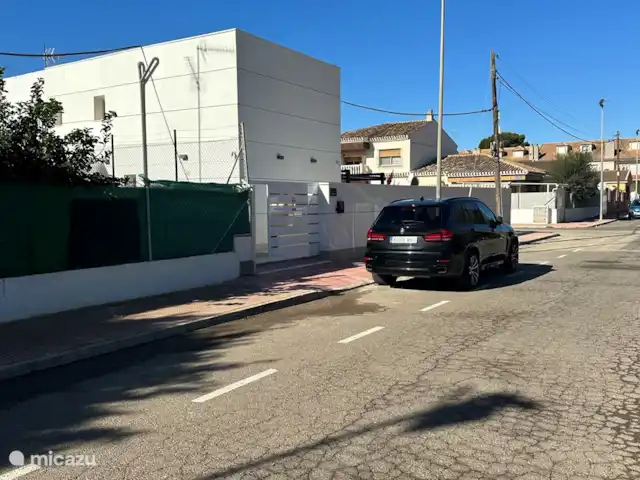 Casa VDK | Espagne, Costa Cálida, Los Alcázares - villa Beaucoup d'espace de stationnement devant votre propre maison.