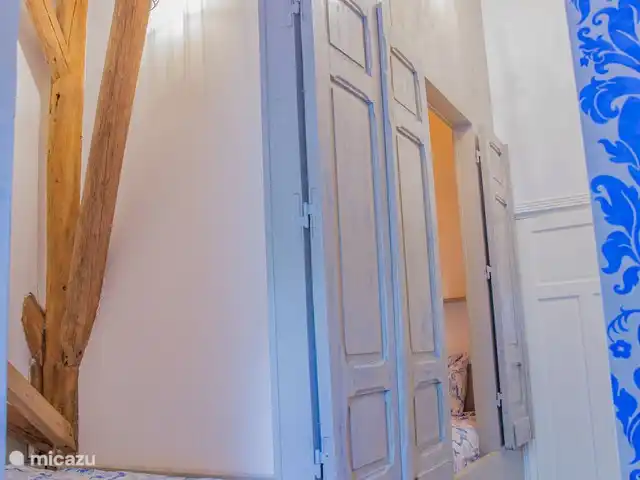 La Herenboerderij | Pays-Bas, Drenthe, Deuxième Exloërmond - ferme La chambre à lit boîte bleue