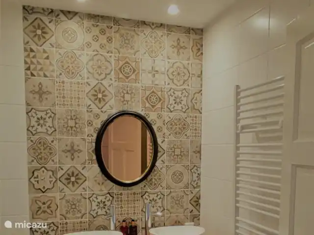 La Herenboerderij | Pays-Bas, Drenthe, Deuxième Exloërmond - ferme Salle de bain appartenant à la chambre Coquelicot Rouge