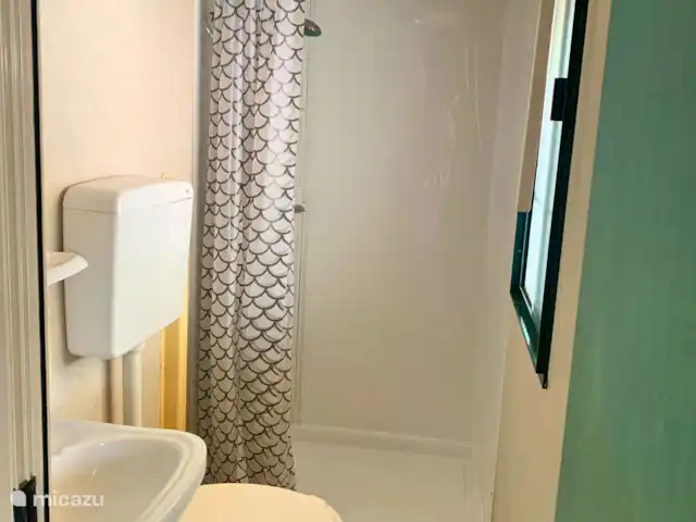 Casa Rossa XIII - climatisation et véranda ! | Italie, Toscane, Viareggio - mobil-home Salle de bain avec douche