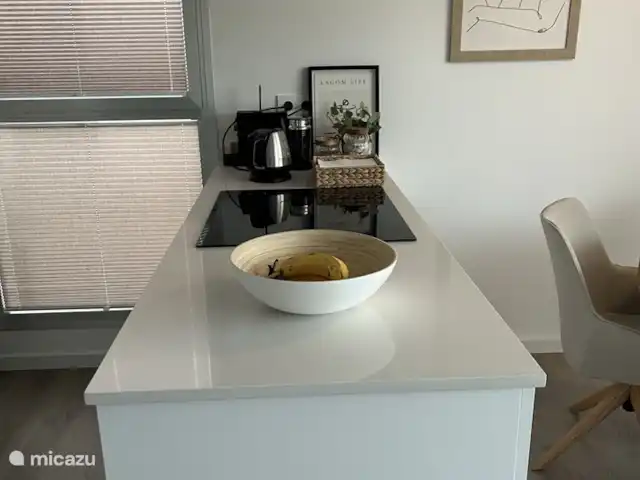 Serenity Collection huren in Spanje, Costa del Sol, Estepona - appartement Keuken/kookgedeelte met inductiekookplaat