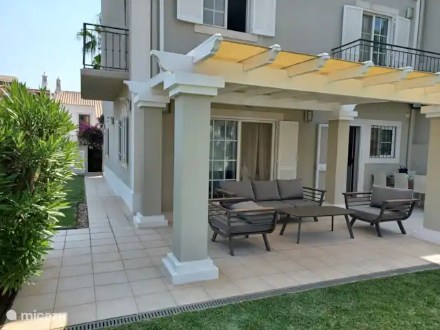 Casa com Piscina Vilamoura huren in Portugal, Algarve, Quarteira - geschakelde woning