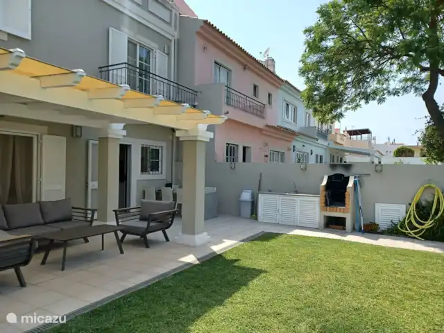 Casa com Piscina Vilamoura huren in Portugal, Algarve, Quarteira - geschakelde woning