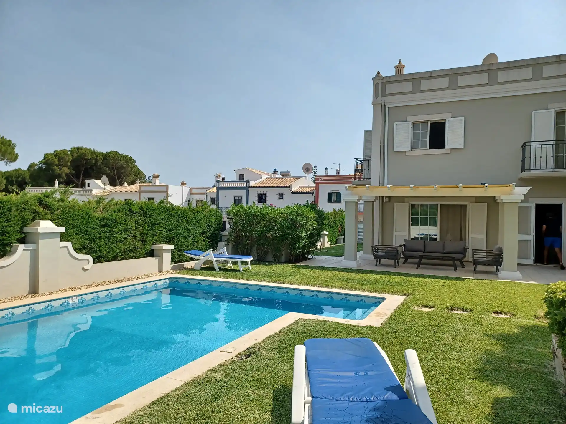 Casa com Piscina Vilamoura in Portugal, Algarve, Quarteira - reihenhaus