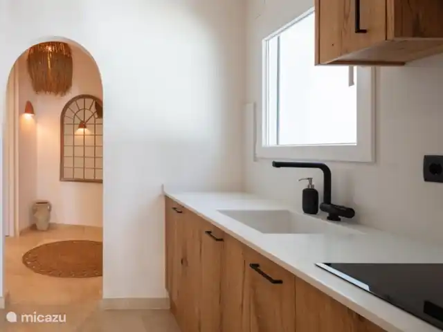 Villa Mozart en España, Costa Blanca, Jávea - villa Cocina con frigorífico americano y cubitos de hielo, placa de inducción.