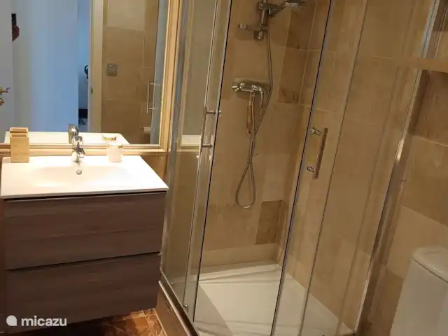 Casa Bity en España, Costa del Sol, La Cala de Mijas - apartamento Ducha renovada