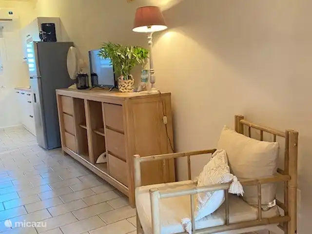 studio en Curazao, Banda Arriba (este), Seru Coral – Estudio Tiki Bar Seru Coral Resort Sala de estar