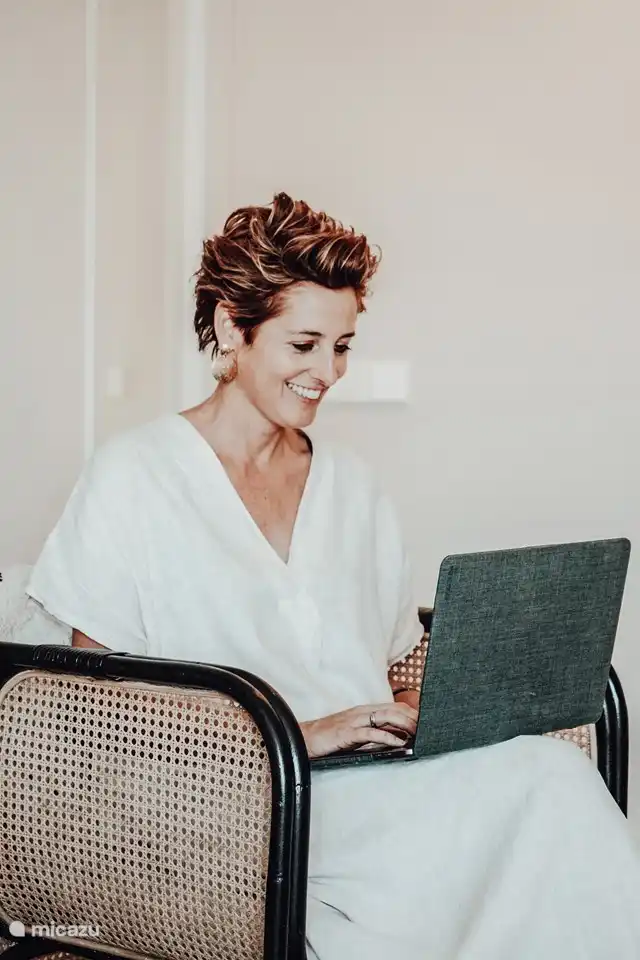 Schnelle Internetverbindung (Glasfaser, 1000 MB, WLAN)