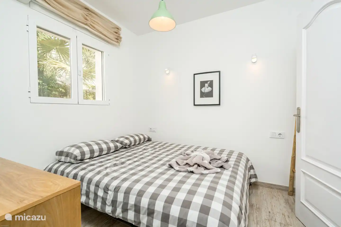 Schlafzimmer mit Doppelbett