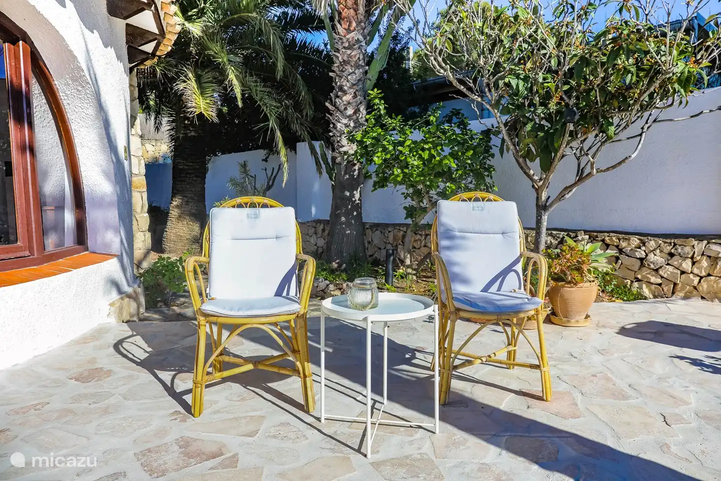 Ein schöner Sitzbereich im Freien