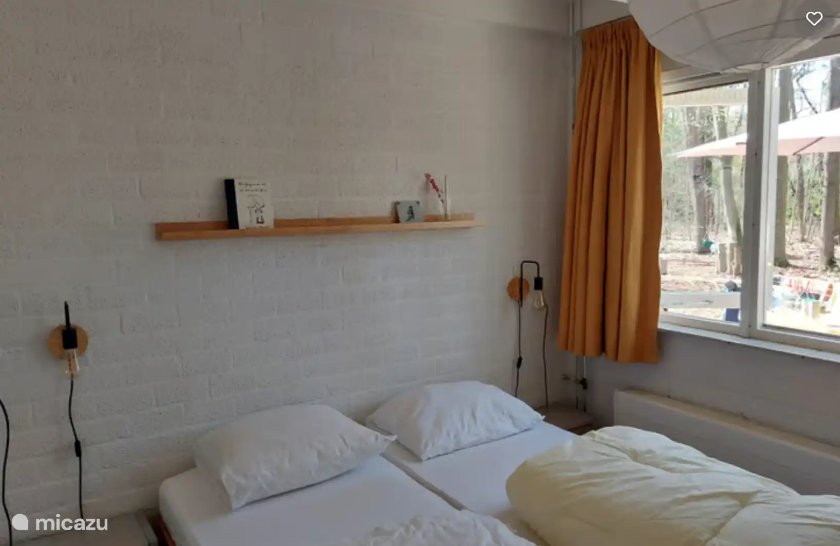 Schlafzimmer 1 mit Auping-Bett