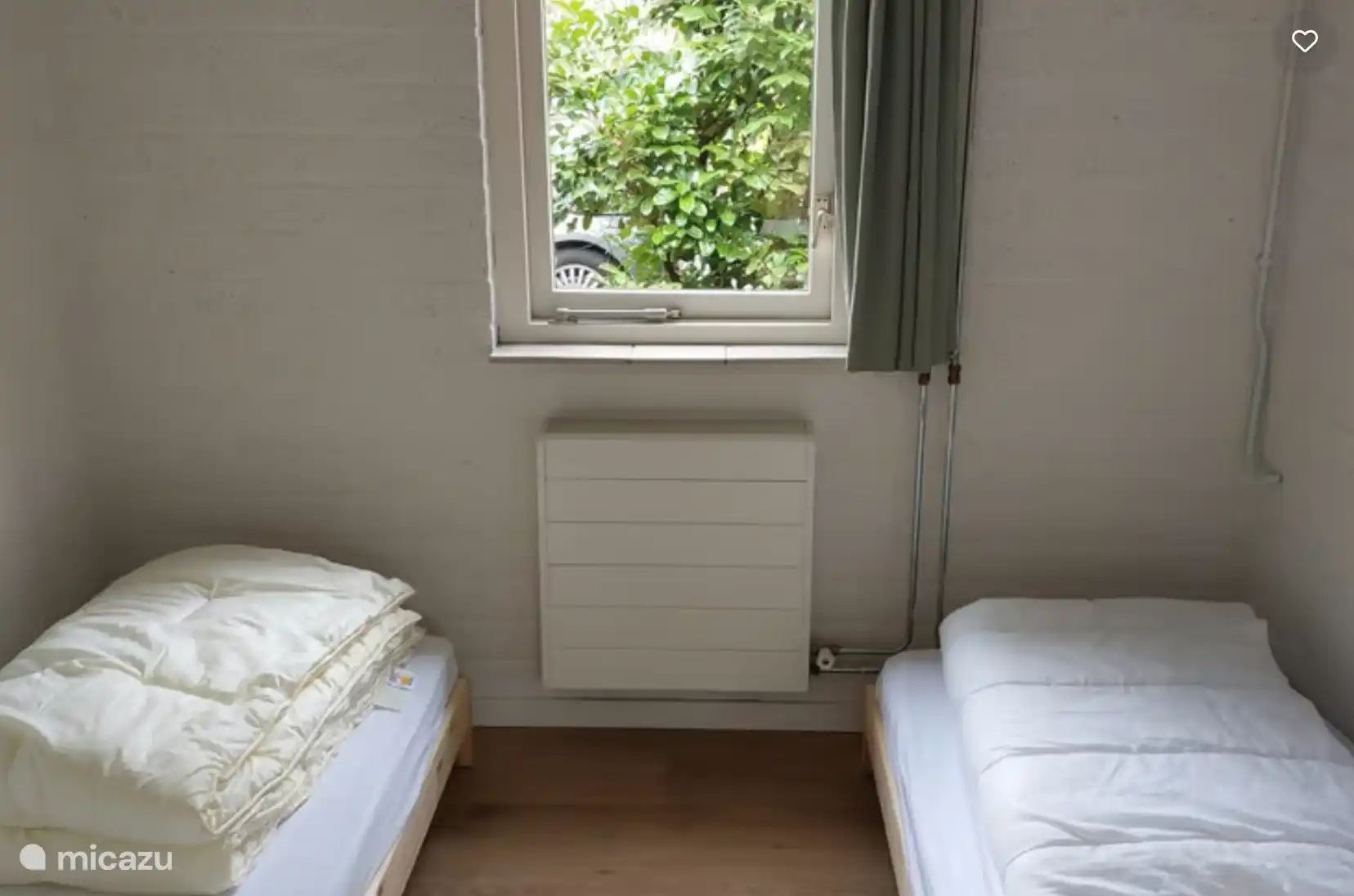 Schlafzimmer 2 mit zwei Einzelbetten