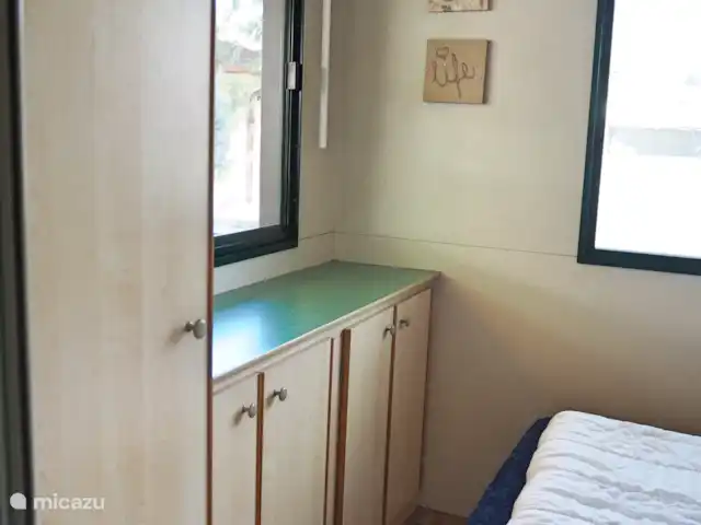 Casa Rossa XV - avec climatisation et véranda ! | Italie, Toscane, Viareggio - mobil-home Mur placard chambre principale