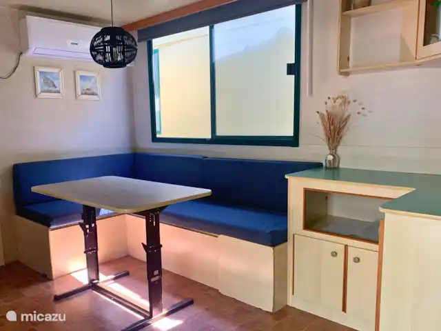 Casa Rossa XV - avec climatisation et véranda ! | Italie, Toscane, Viareggio - mobil-home Coin salon avec climatisation