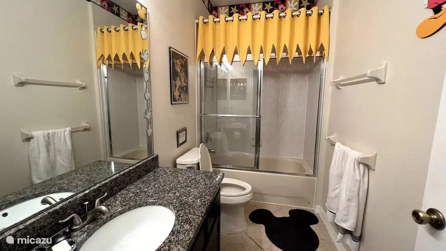 mickey salle de bain