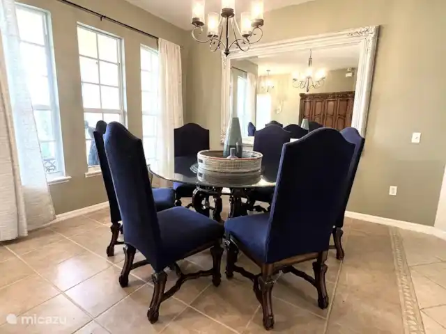 Piscina increíble y cerca de Disney. en Estados Unidos, Florida, Davenport - villa comedor